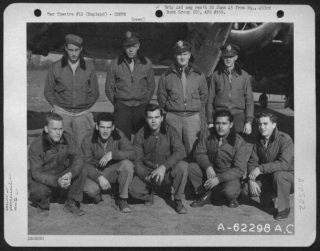 Lt Morris and crew 28-2-45.jpg